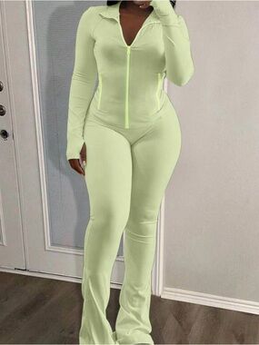 Women’s Fitted Zip-Up Jumpsuit in Pale Lime